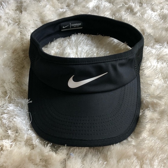 nike featherlight dri fit visor